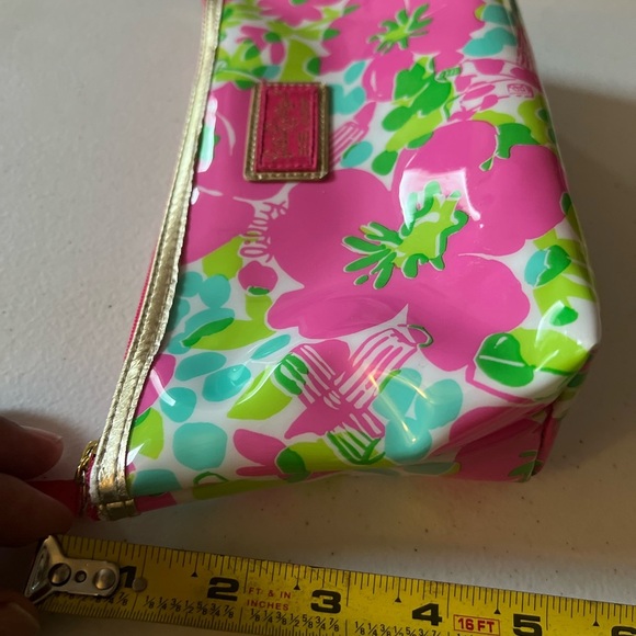 Lilly Pulitzer for Estée Lauder PVC pink and blue floral makeup - travel bag - Picture 6 of 6